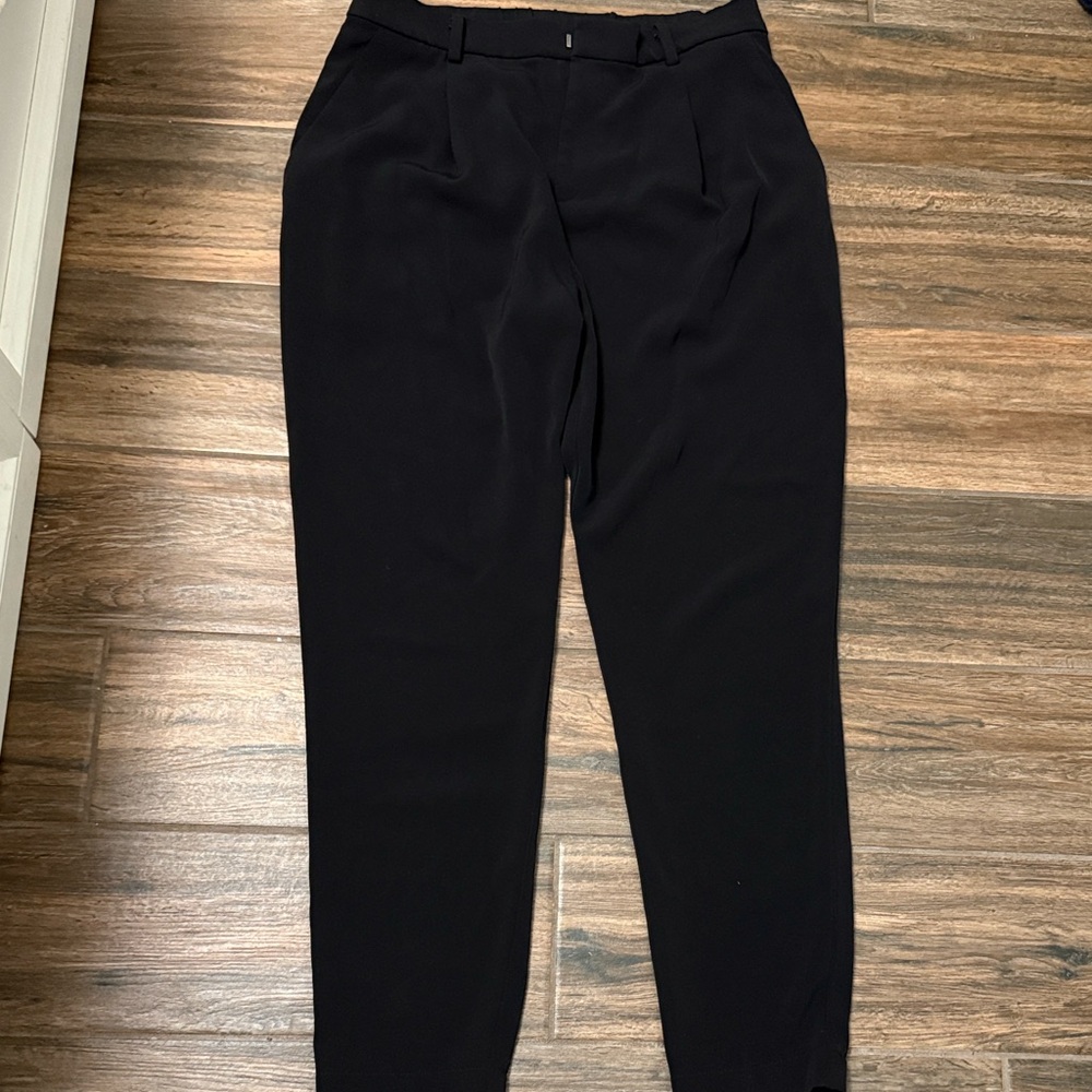 Uniqlo Women's Black Ankle Pants